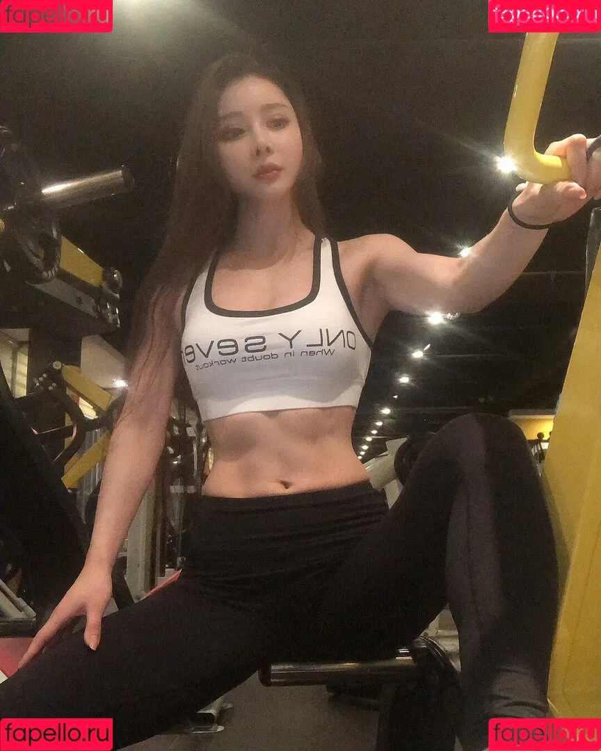 Yuan Herong / yuanherong.1229 Onlyfans Photo Gallery 