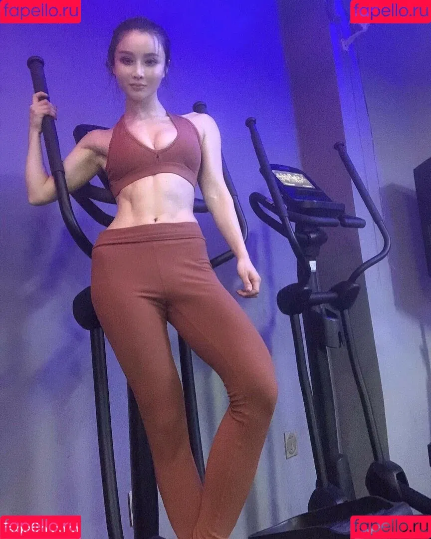 Yuan Herong / yuanherong.1229 Onlyfans Photo Gallery 