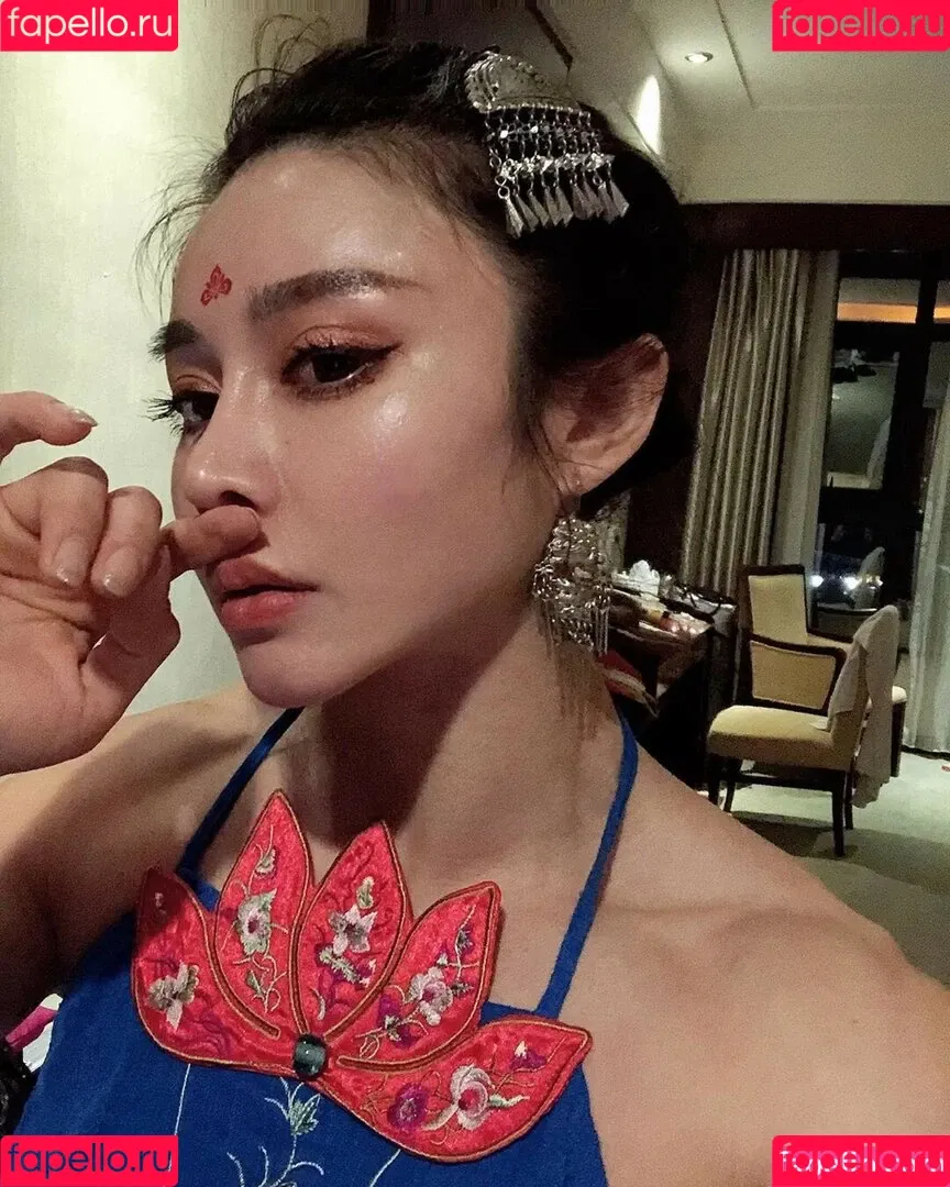 Yuan Herong / yuanherong.1229 Onlyfans Photo Gallery 