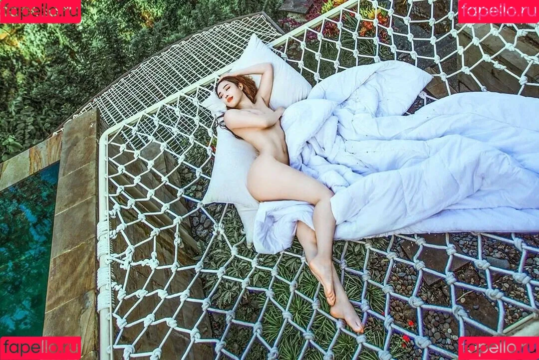 Yuan Herong / yuanherong.1229 Onlyfans Photo Gallery 