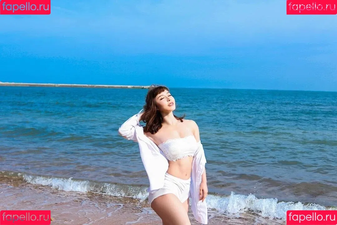 Yuan Herong / yuanherong.1229 Onlyfans Photo Gallery 