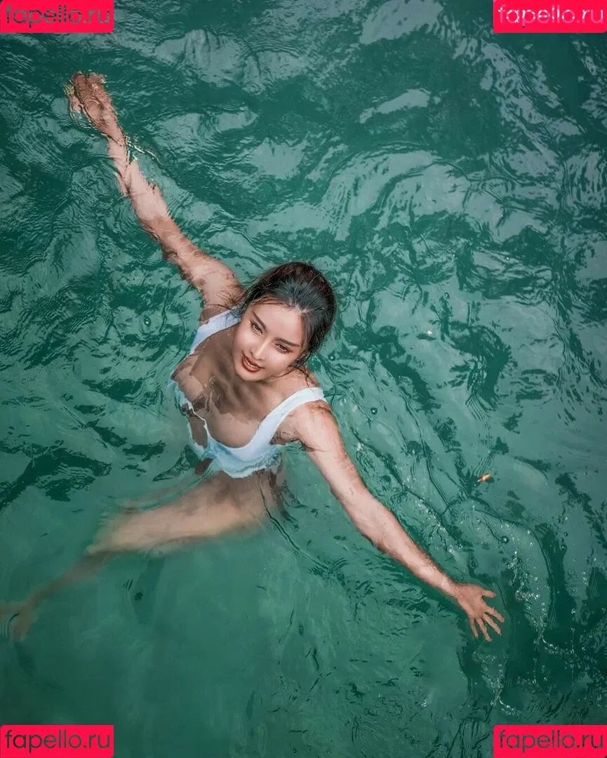 Yuan Herong / yuanherong.1229 Onlyfans Photo Gallery 
