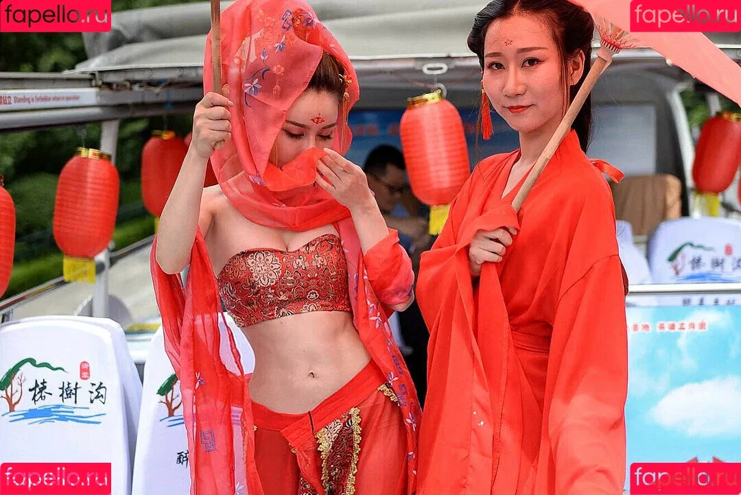 Yuan Herong / yuanherong.1229 Onlyfans Photo Gallery 