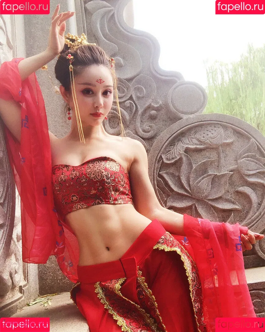 Yuan Herong / yuanherong.1229 Onlyfans Photo Gallery 