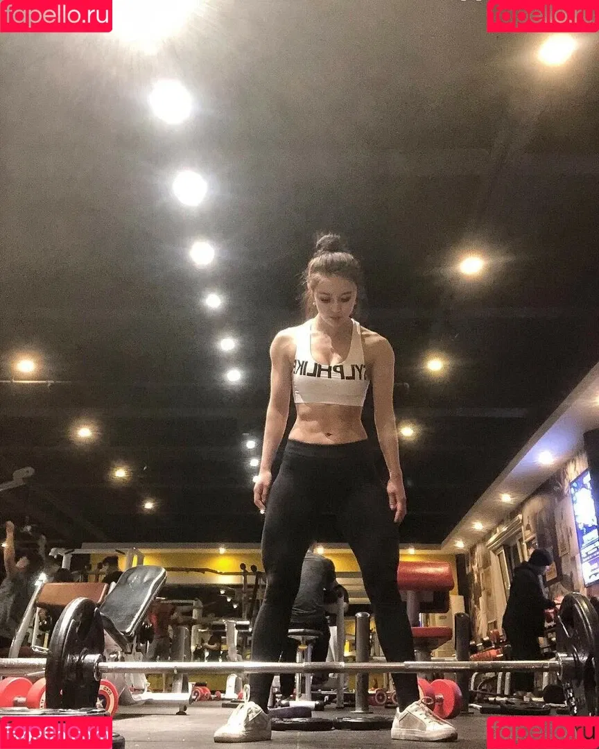 Yuan Herong / yuanherong.1229 Onlyfans Photo Gallery 