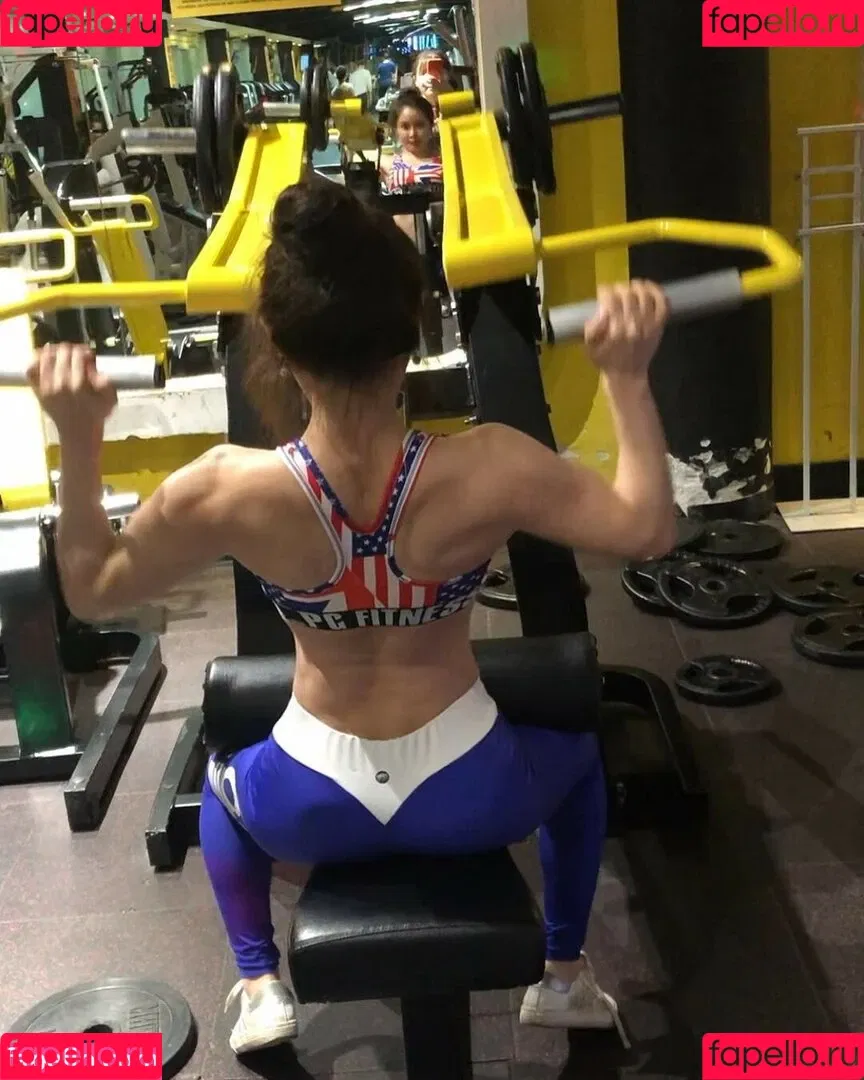 Yuan Herong / yuanherong.1229 Onlyfans Photo Gallery 