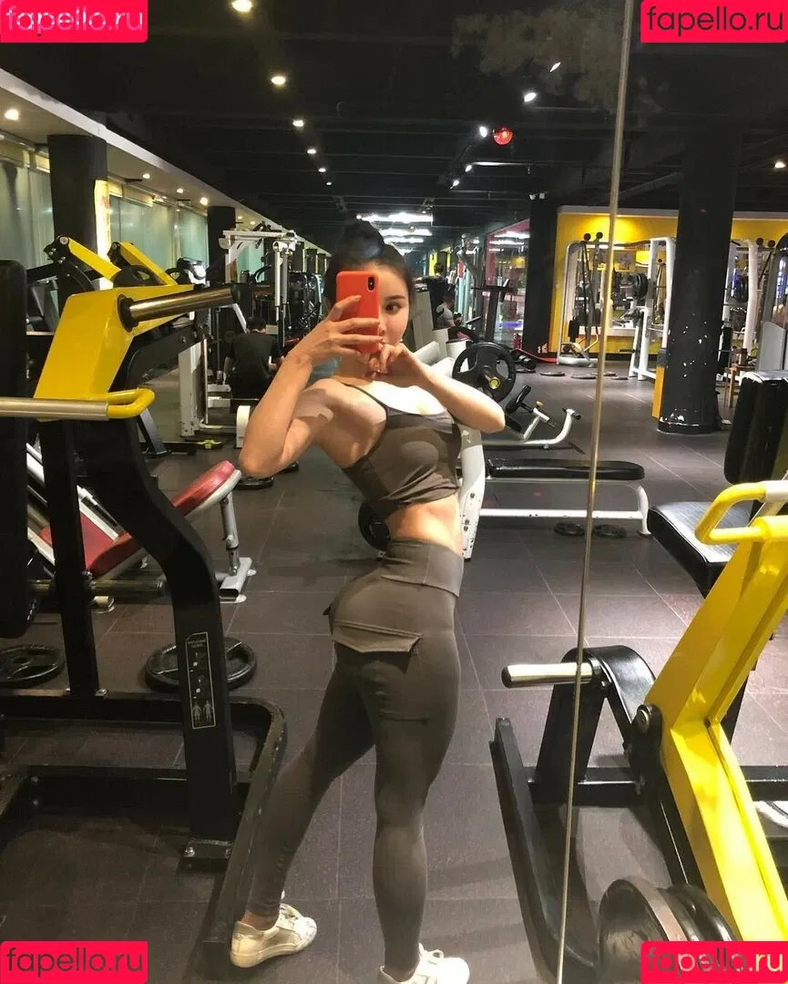 Yuan Herong / yuanherong.1229 Onlyfans Photo Gallery 