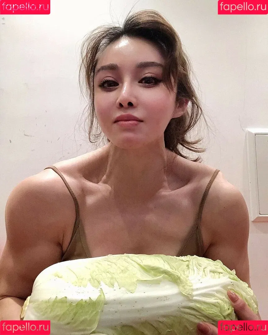 Yuan Herong / yuanherong.1229 Onlyfans Photo Gallery 