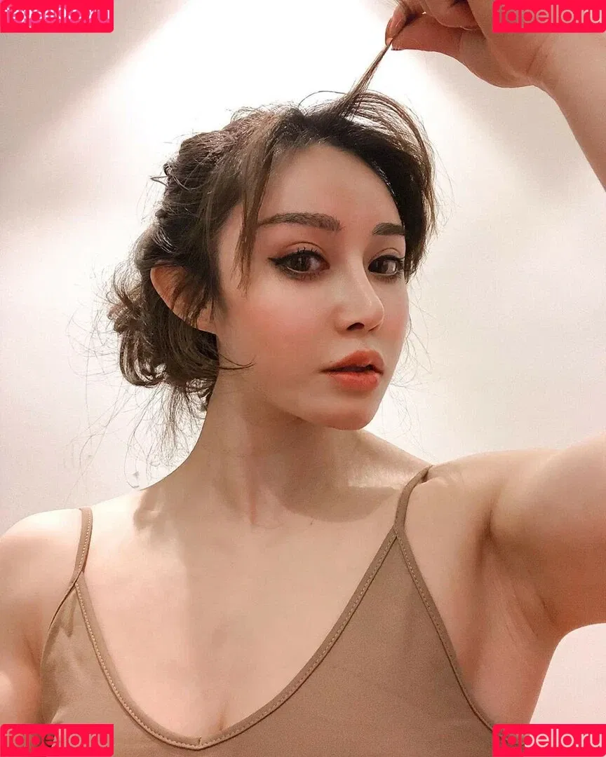 Yuan Herong / yuanherong.1229 Onlyfans Photo Gallery 