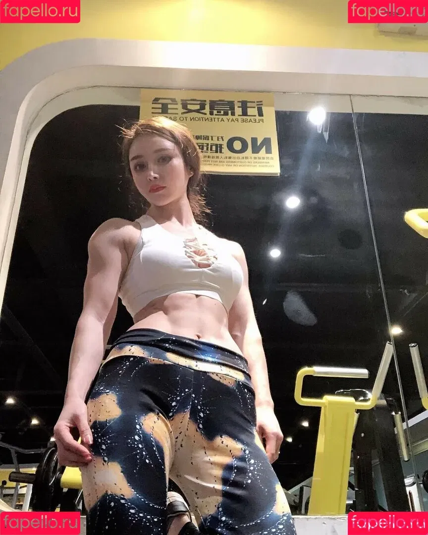 Yuan Herong / yuanherong.1229 Onlyfans Photo Gallery 