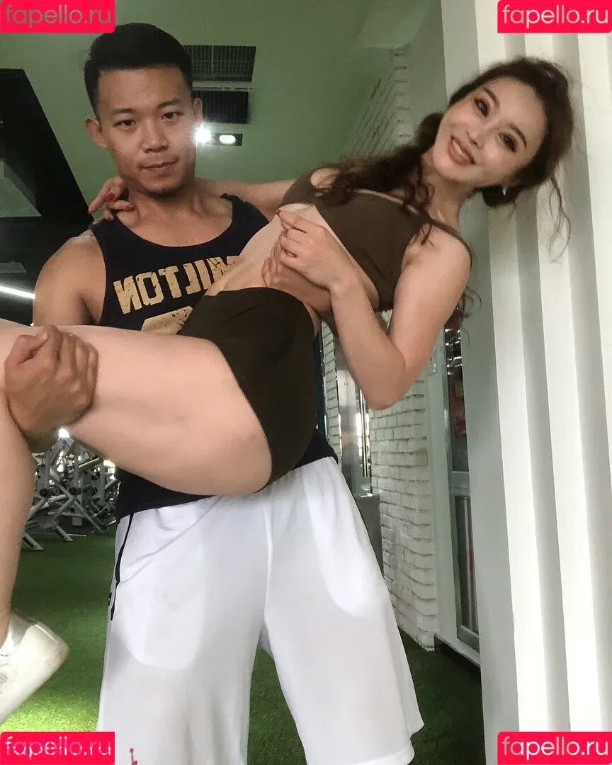 Yuan Herong / yuanherong.1229 Onlyfans Photo Gallery 