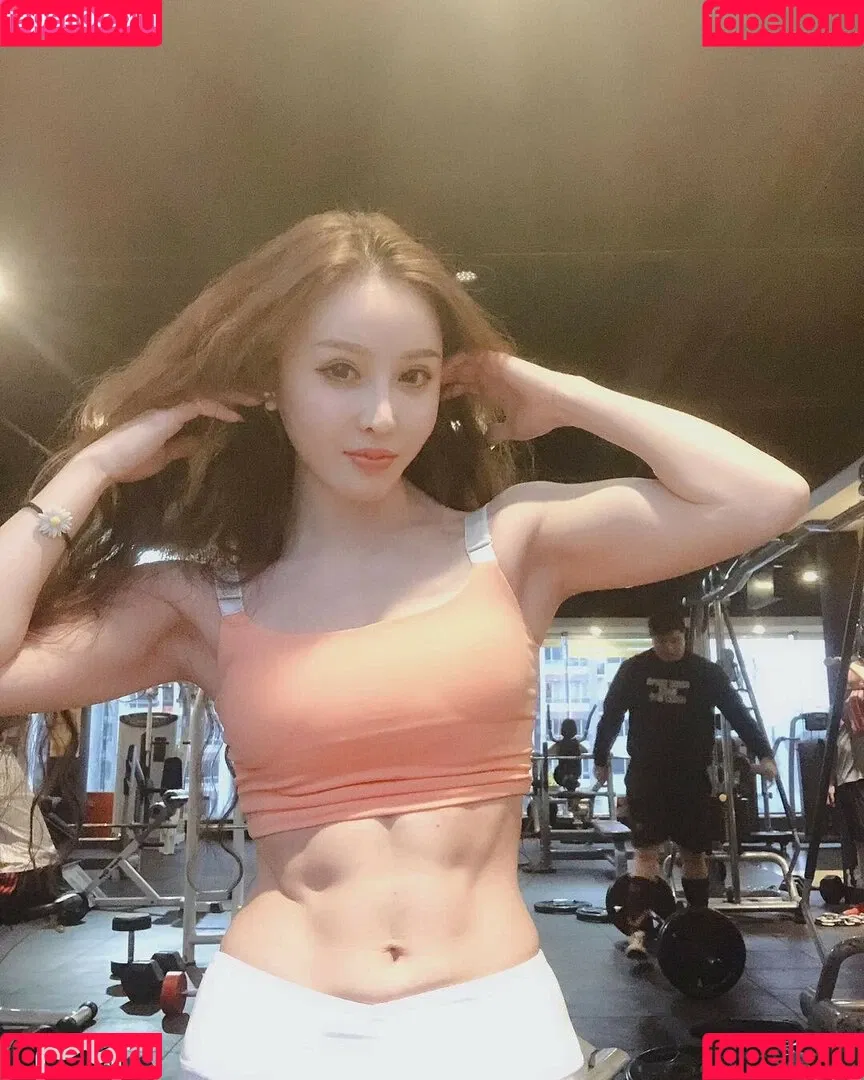 Yuan Herong / yuanherong.1229 Onlyfans Photo Gallery 
