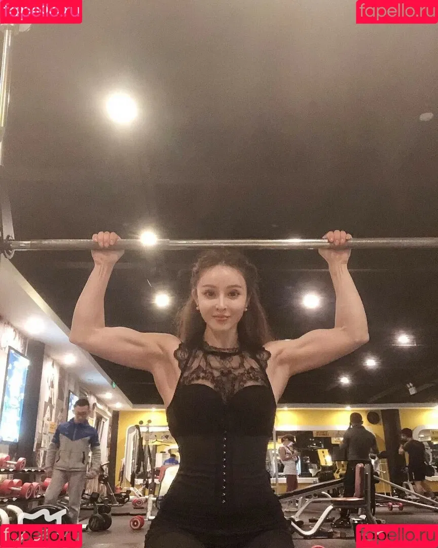 Yuan Herong / yuanherong.1229 Onlyfans Photo Gallery 