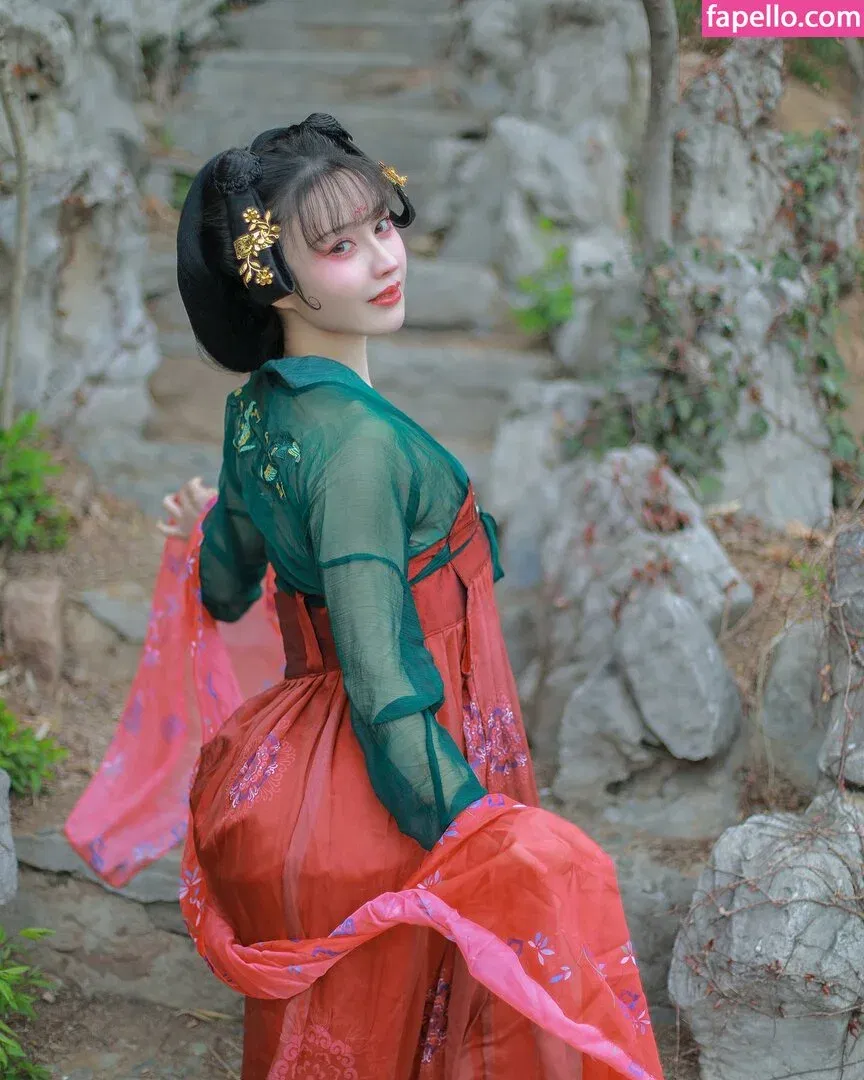 Yuan Herong / yuanherong.1229 Onlyfans Photo Gallery 