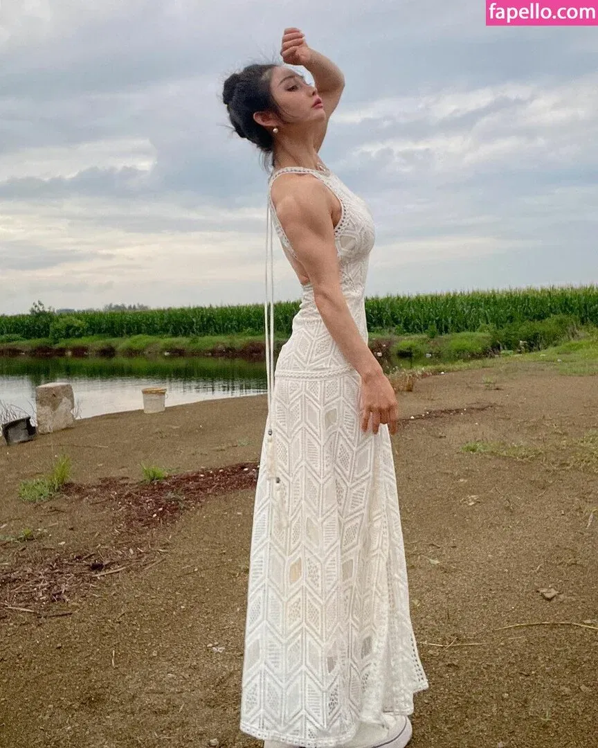 Yuan Herong / yuanherong.1229 Onlyfans Photo Gallery 