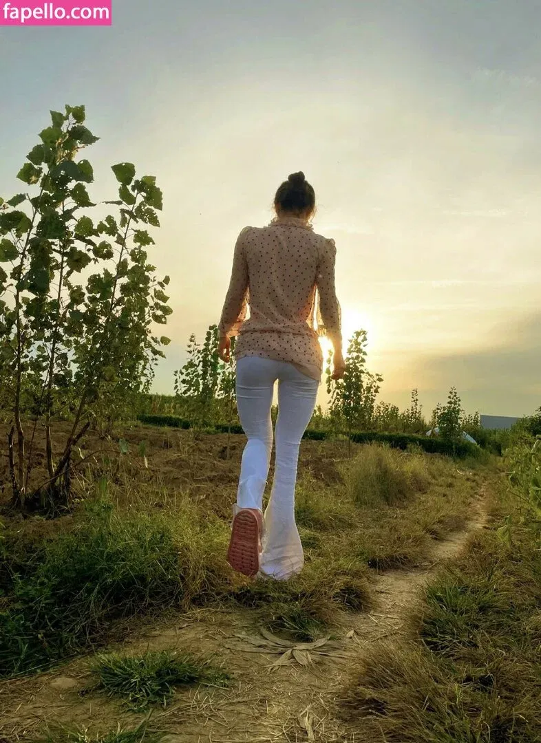 Yuan Herong / yuanherong.1229 Onlyfans Photo Gallery 