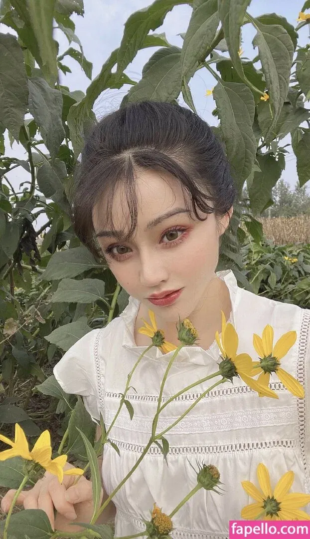 Yuan Herong / yuanherong.1229 Onlyfans Photo Gallery 