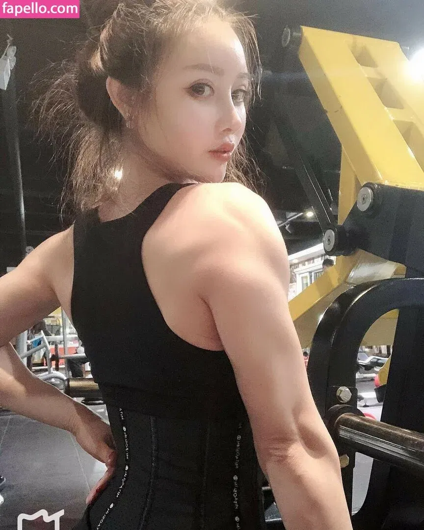 Yuan Herong / yuanherong.1229 Onlyfans Photo Gallery 