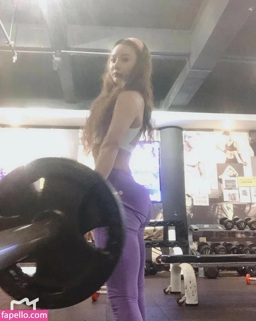 Yuan Herong / yuanherong.1229 Onlyfans Photo Gallery 