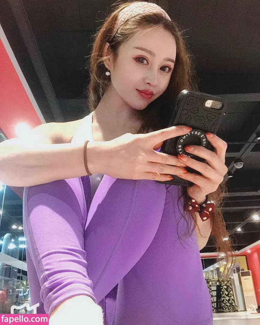 Yuan Herong / yuanherong.1229 Onlyfans Photo Gallery 