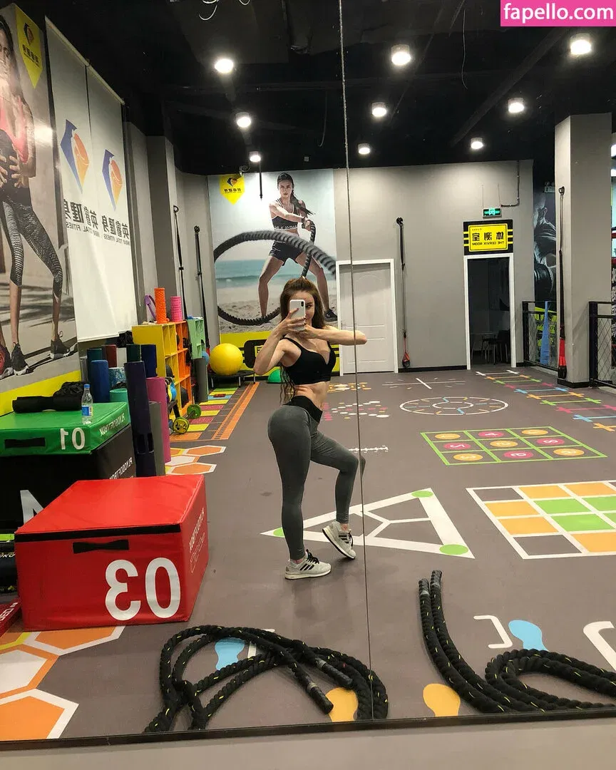 Yuan Herong / yuanherong.1229 Onlyfans Photo Gallery 