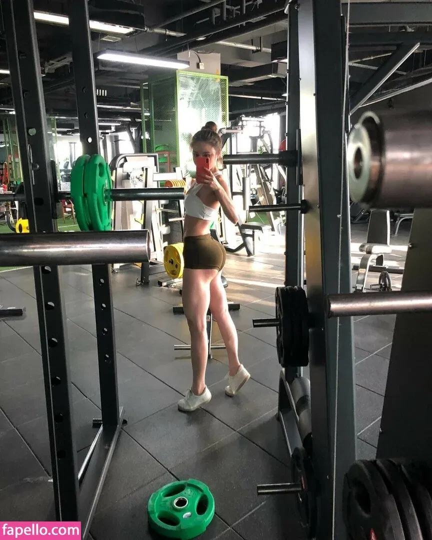 Yuan Herong / yuanherong.1229 Onlyfans Photo Gallery 