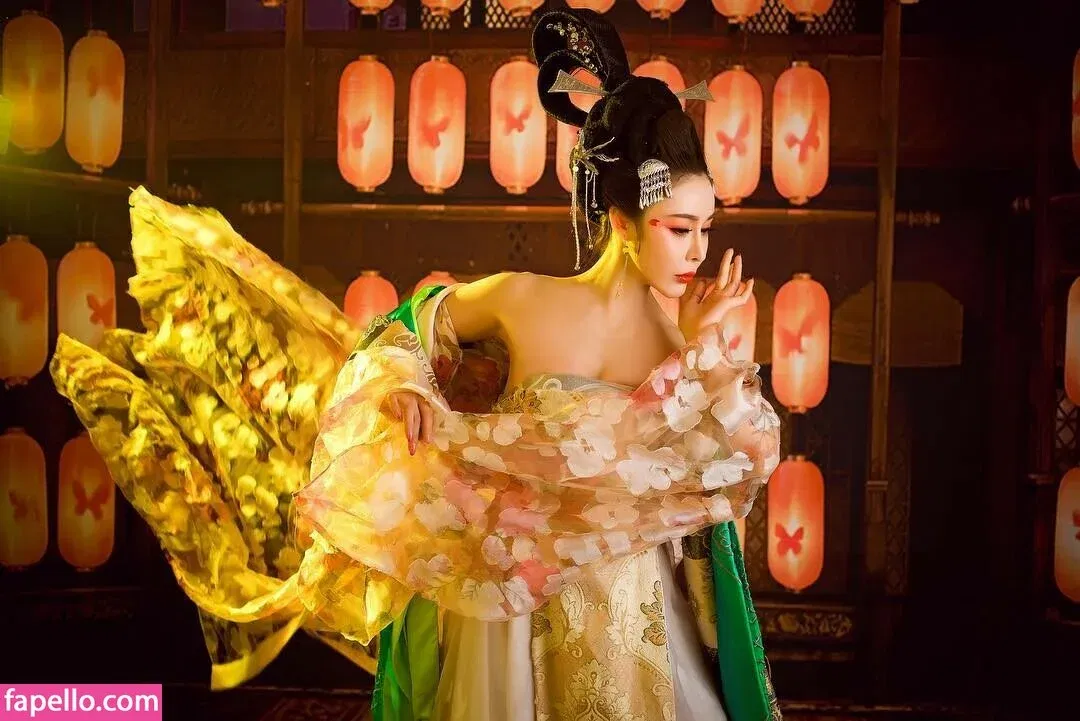 Yuan Herong / yuanherong.1229 Onlyfans Photo Gallery 