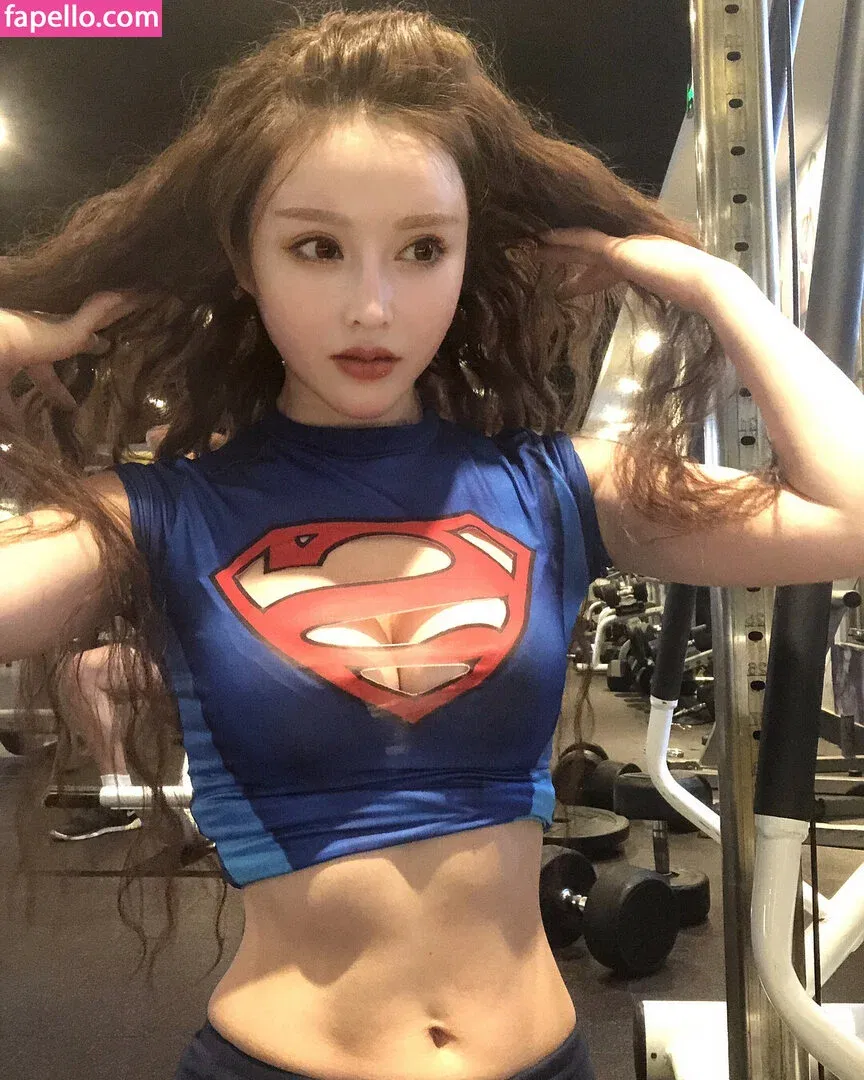 Yuan Herong / yuanherong.1229 Onlyfans Photo Gallery 