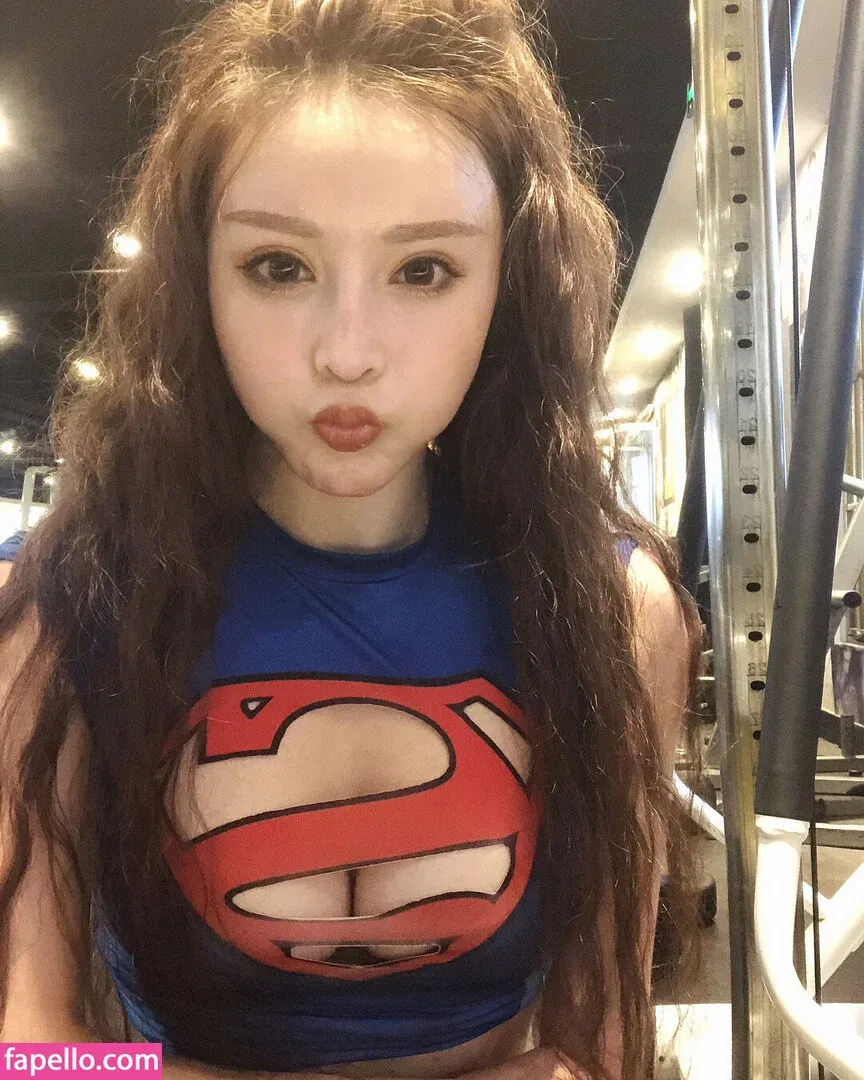 Yuan Herong / yuanherong.1229 Onlyfans Photo Gallery 