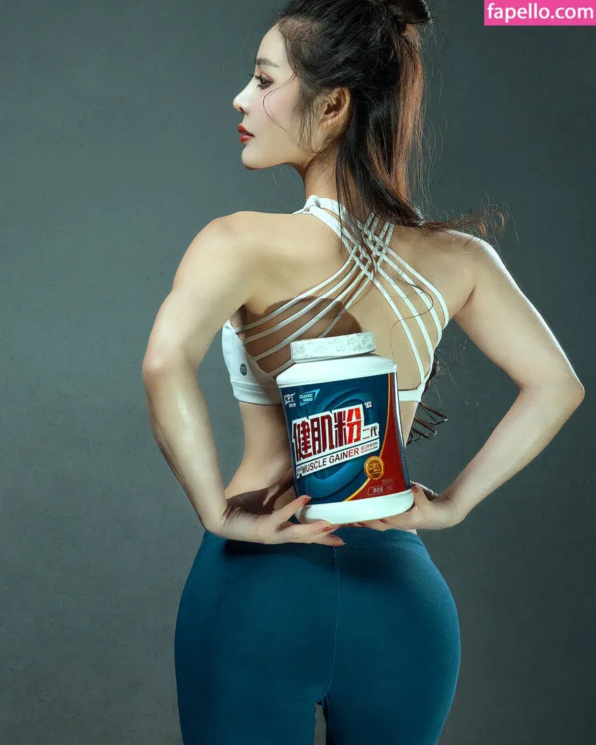 Yuan Herong / yuanherong.1229 Onlyfans Photo Gallery 