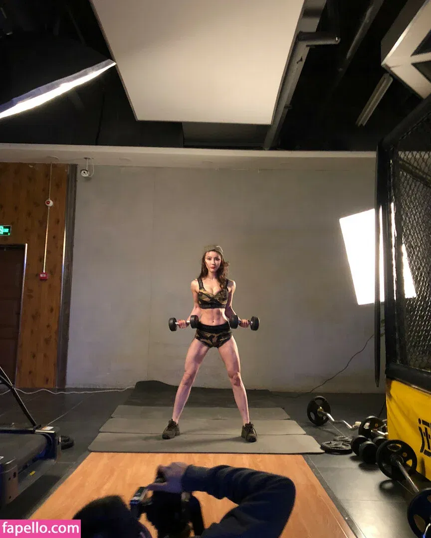 Yuan Herong / yuanherong.1229 Onlyfans Photo Gallery 