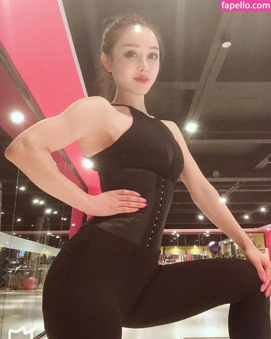 Yuan Herong / yuanherong.1229 Onlyfans Photo Gallery 