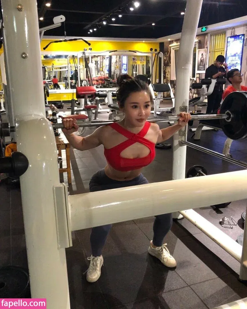 Yuan Herong / yuanherong.1229 Onlyfans Photo Gallery 