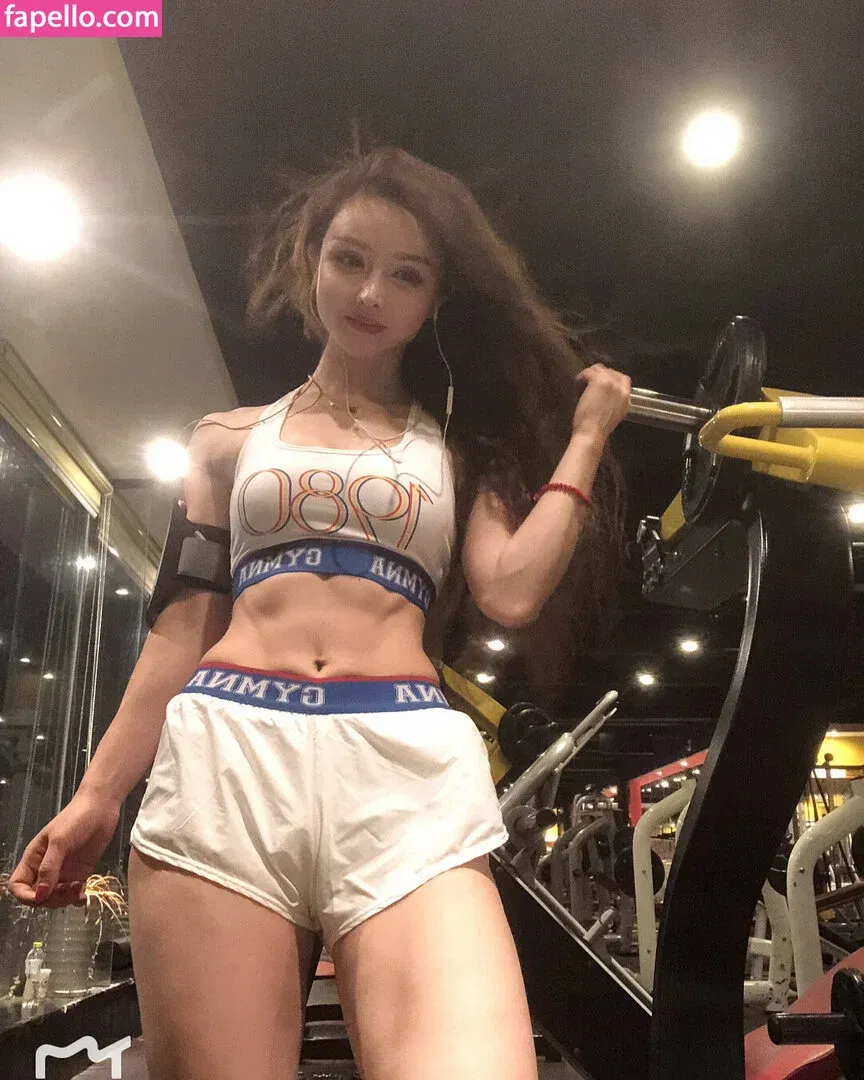 Yuan Herong / yuanherong.1229 Onlyfans Photo Gallery 