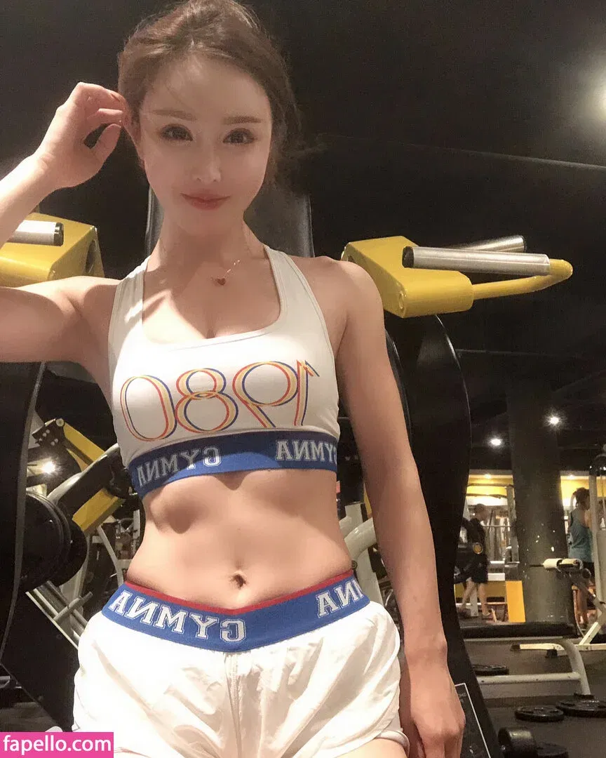 Yuan Herong / yuanherong.1229 Onlyfans Photo Gallery 