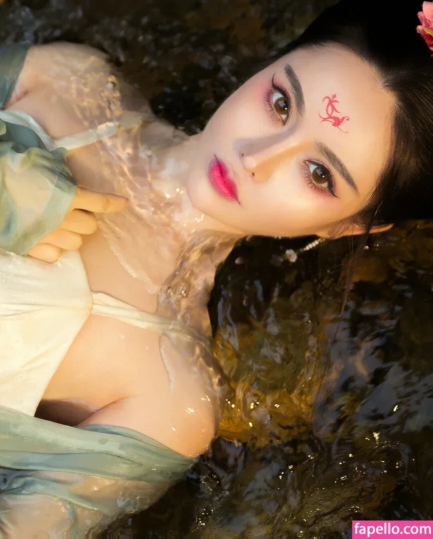 Yuan Herong / yuanherong.1229 Onlyfans Photo Gallery 