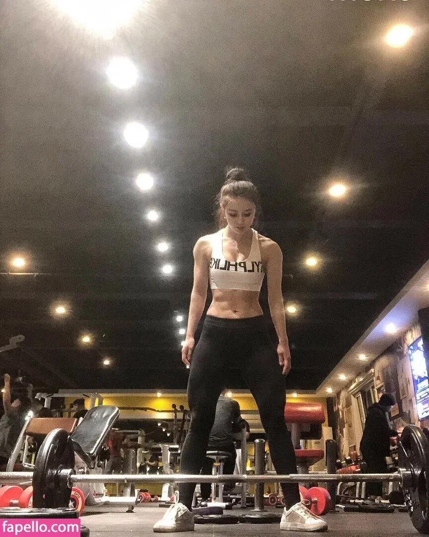 Yuan Herong / yuanherong.1229 Onlyfans Photo Gallery 