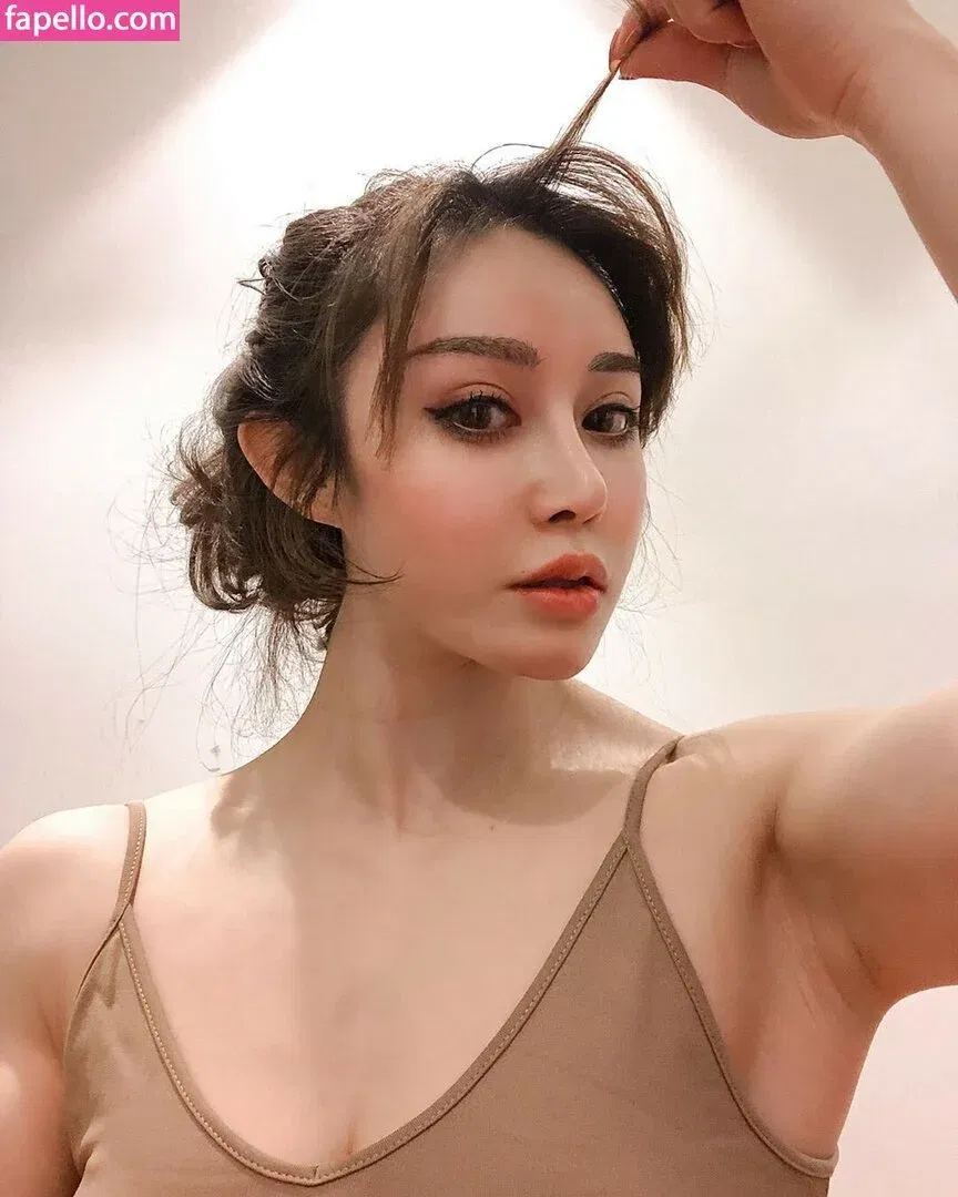 Yuan Herong / yuanherong.1229 Onlyfans Photo Gallery 