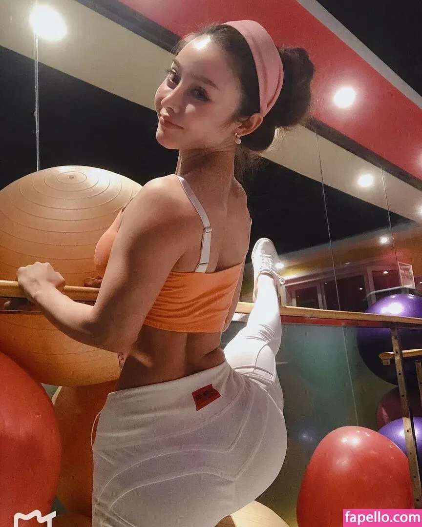 Yuan Herong / yuanherong.1229 Onlyfans Photo Gallery 