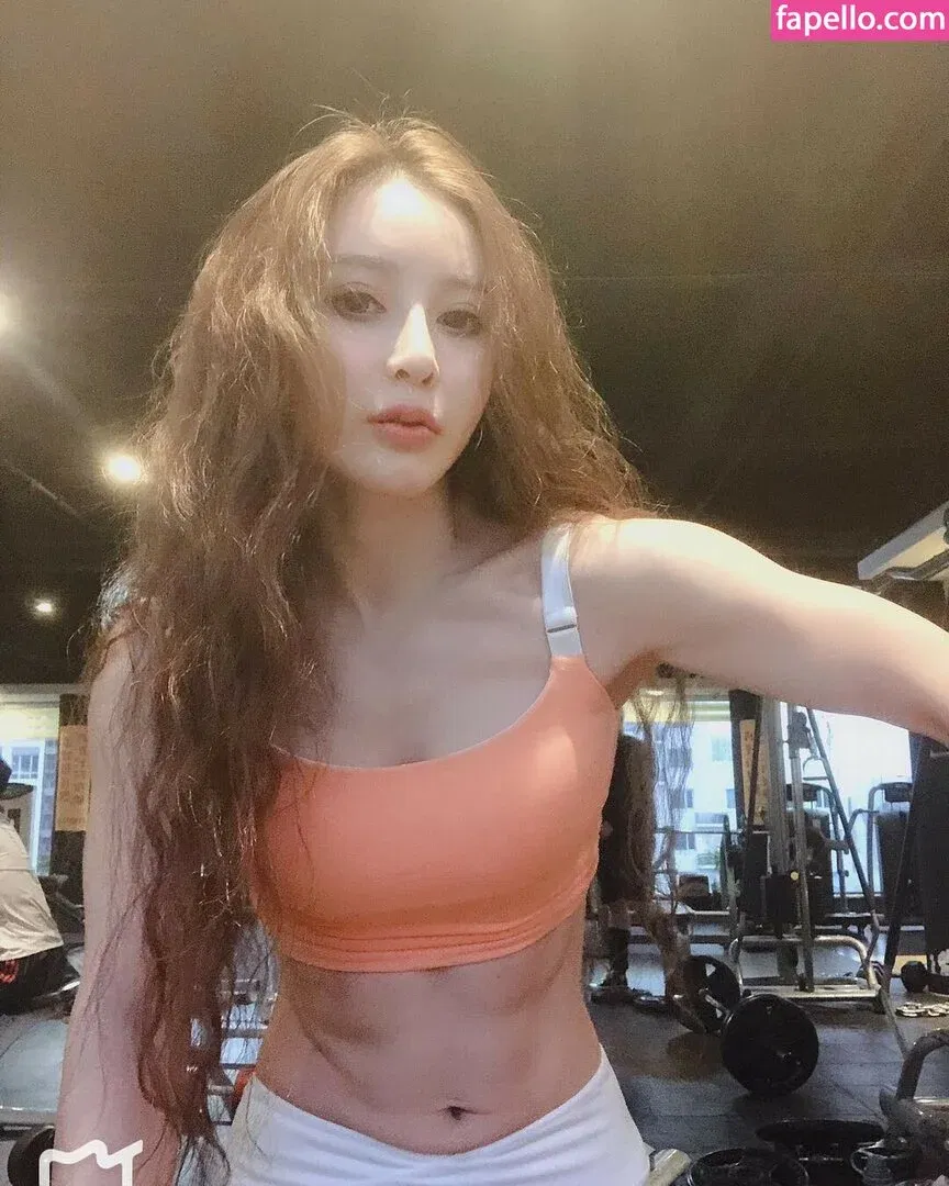 Yuan Herong / yuanherong.1229 Onlyfans Photo Gallery 