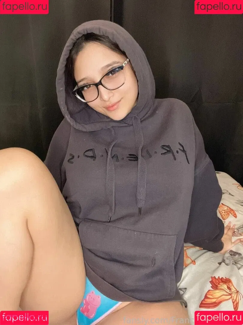 FranciaMarquina / mijaresvalen Onlyfans Photo Gallery 