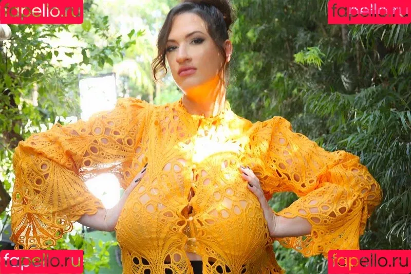 Lana Kendrick / The.reallanakendrick / kendrick_lana / lanakendrick Onlyfans Photo Gallery 