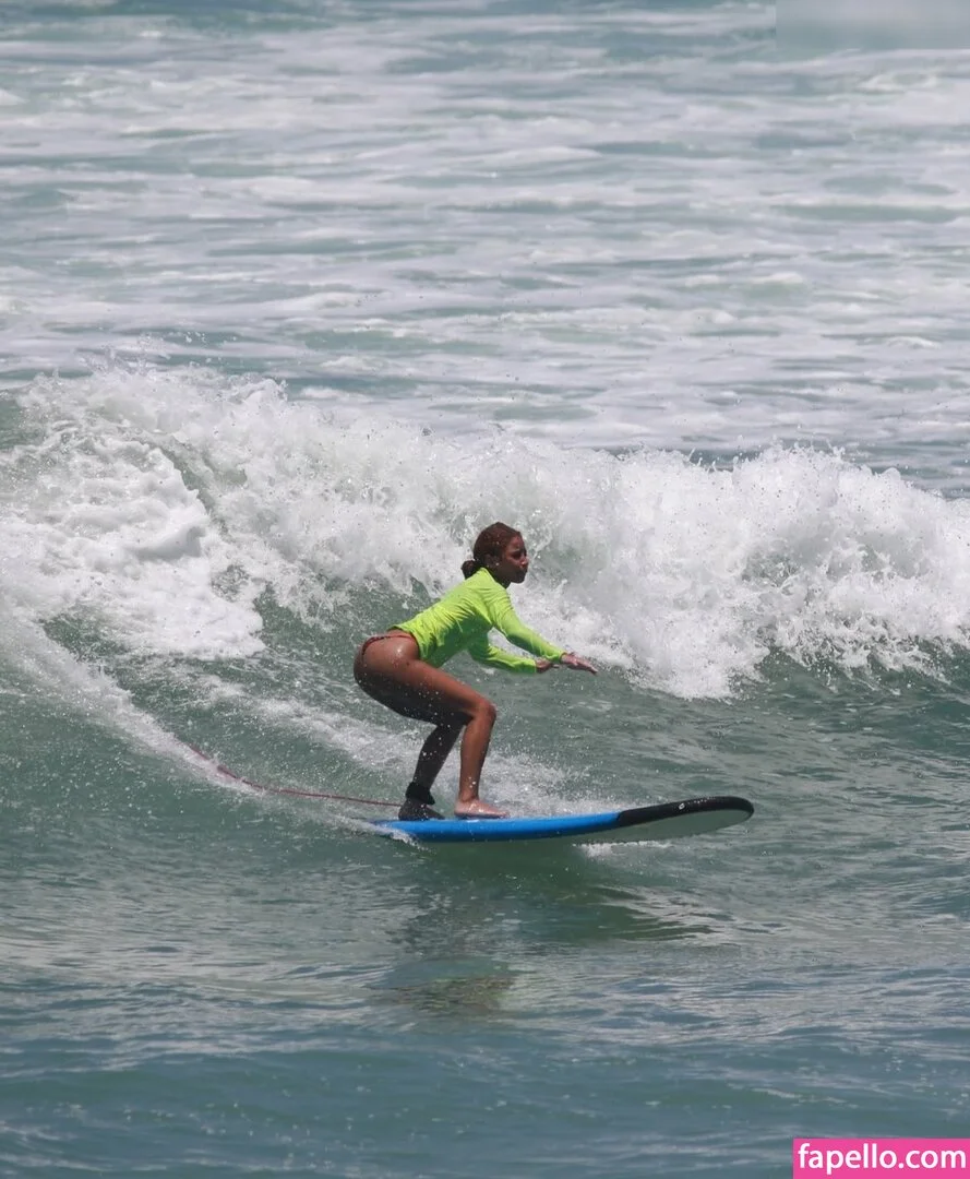 Chevelly / Vellyyx / rosechevelle Onlyfans Photo Gallery 