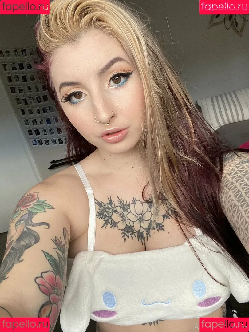Apex_Suicide / Sasha Alexandria / sasha_alexandria23 Onlyfans Photo Gallery 