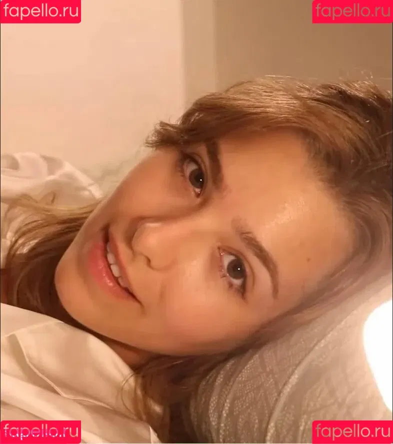 ASMR Glow / Sharon Dubois / asmr_glow / asmrglow / asmrglow_ Onlyfans Photo Gallery 