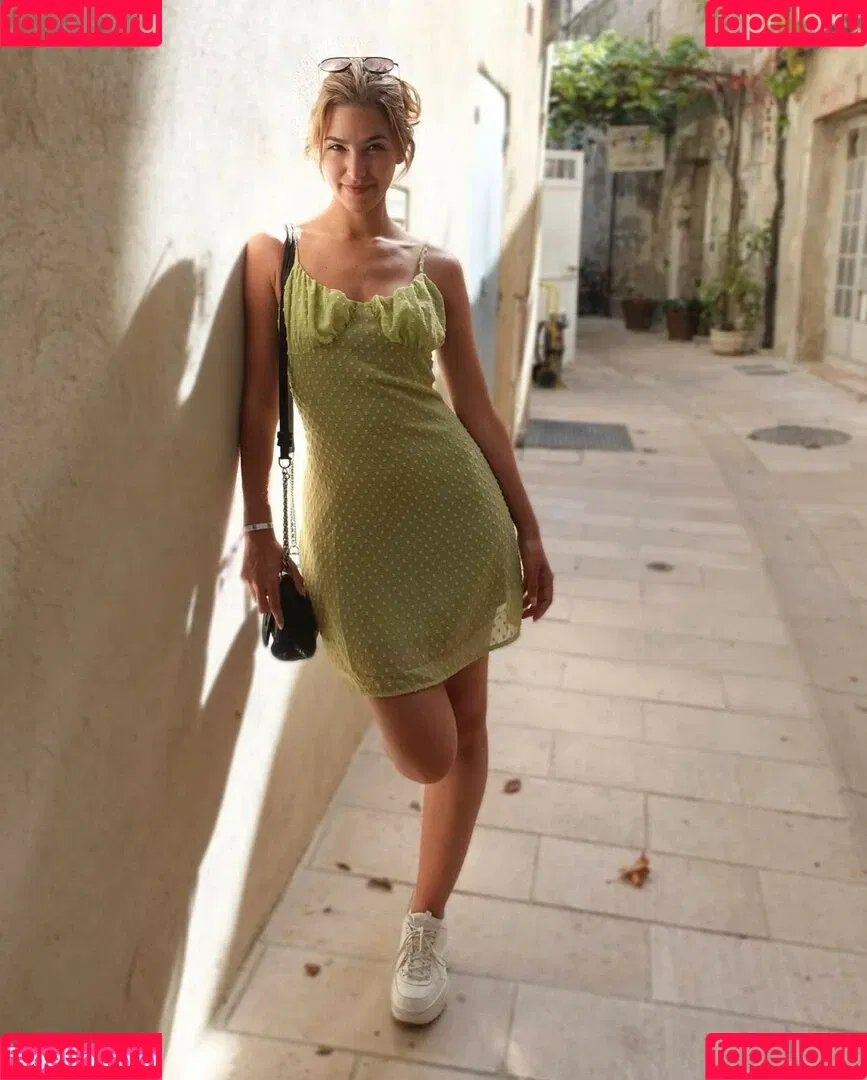 ASMR Glow / Sharon Dubois / asmr_glow / asmrglow / asmrglow_ Onlyfans Photo Gallery 