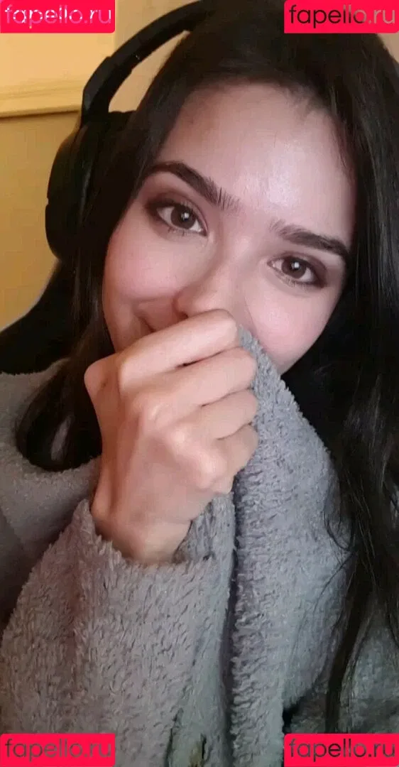 ASMR Glow / Sharon Dubois / asmr_glow / asmrglow / asmrglow_ Onlyfans Photo Gallery 