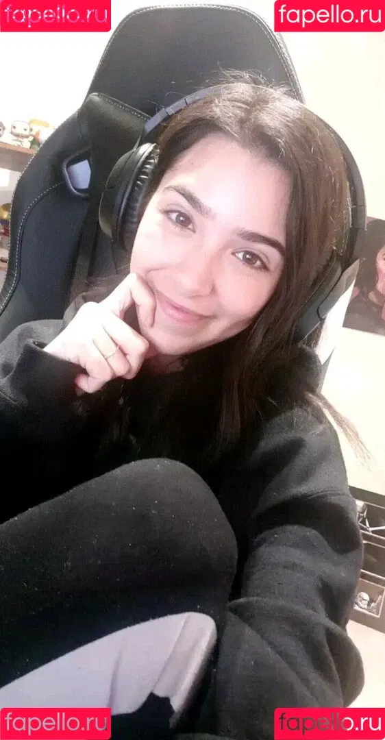 ASMR Glow / Sharon Dubois / asmr_glow / asmrglow / asmrglow_ Onlyfans Photo Gallery 