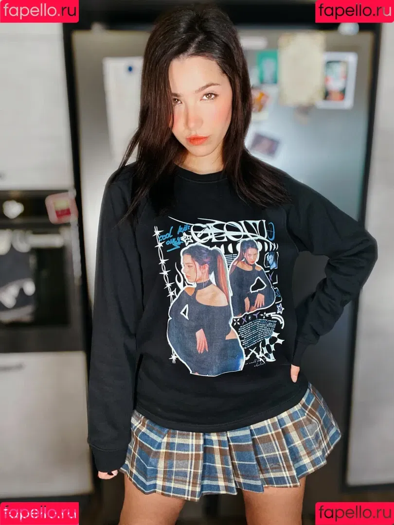 ASMR Glow / Sharon Dubois / asmr_glow / asmrglow / asmrglow_ Onlyfans Photo Gallery 