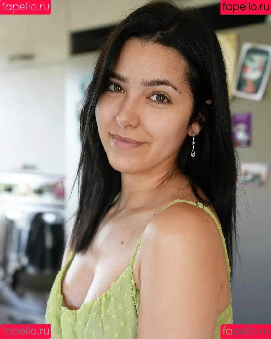 ASMR Glow / Sharon Dubois / asmr_glow / asmrglow / asmrglow_ Onlyfans Photo Gallery 